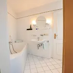 Gaestehaus Antonia Apartamento *