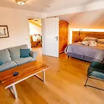 Gaestehaus Antonia Apartamento *