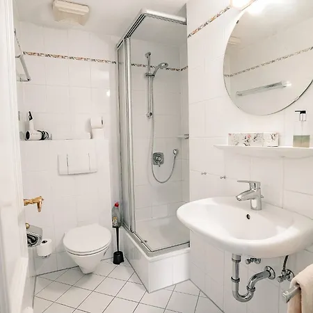 Gaestehaus Antonia جارمش بارتنكيرشن