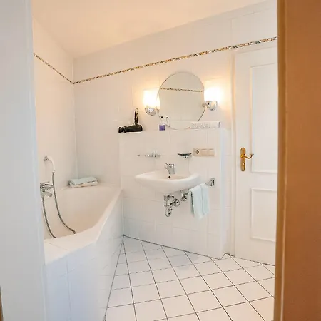 Gaestehaus Antonia Apartamento *