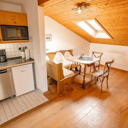 Gaestehaus Antonia Apartamento *